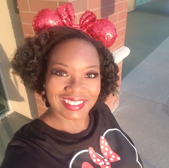 Meet your Posher, Diana - Picture 1 of 1